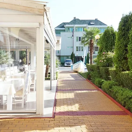 Apartcomplex In Sveti Vlas Victorio 2