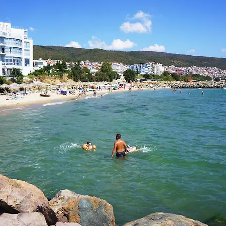 Apartcomplex In Sveti Vlas Victorio 2