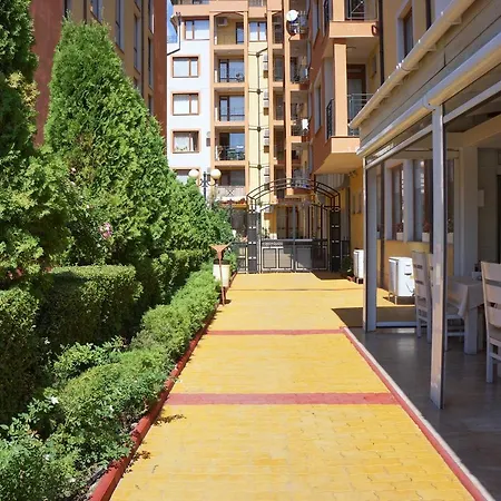 Apartcomplex In Sveti Vlas Victorio 2 Apartament
